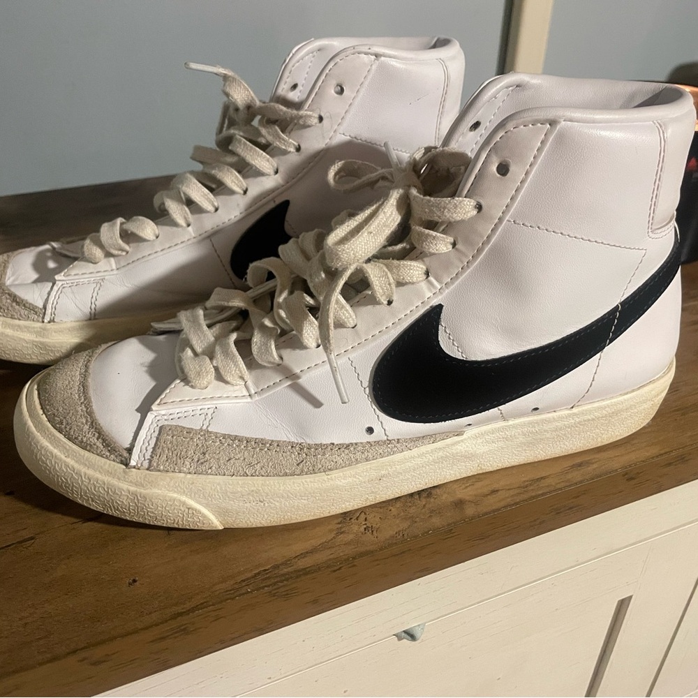 Nike blazers women size 9.5